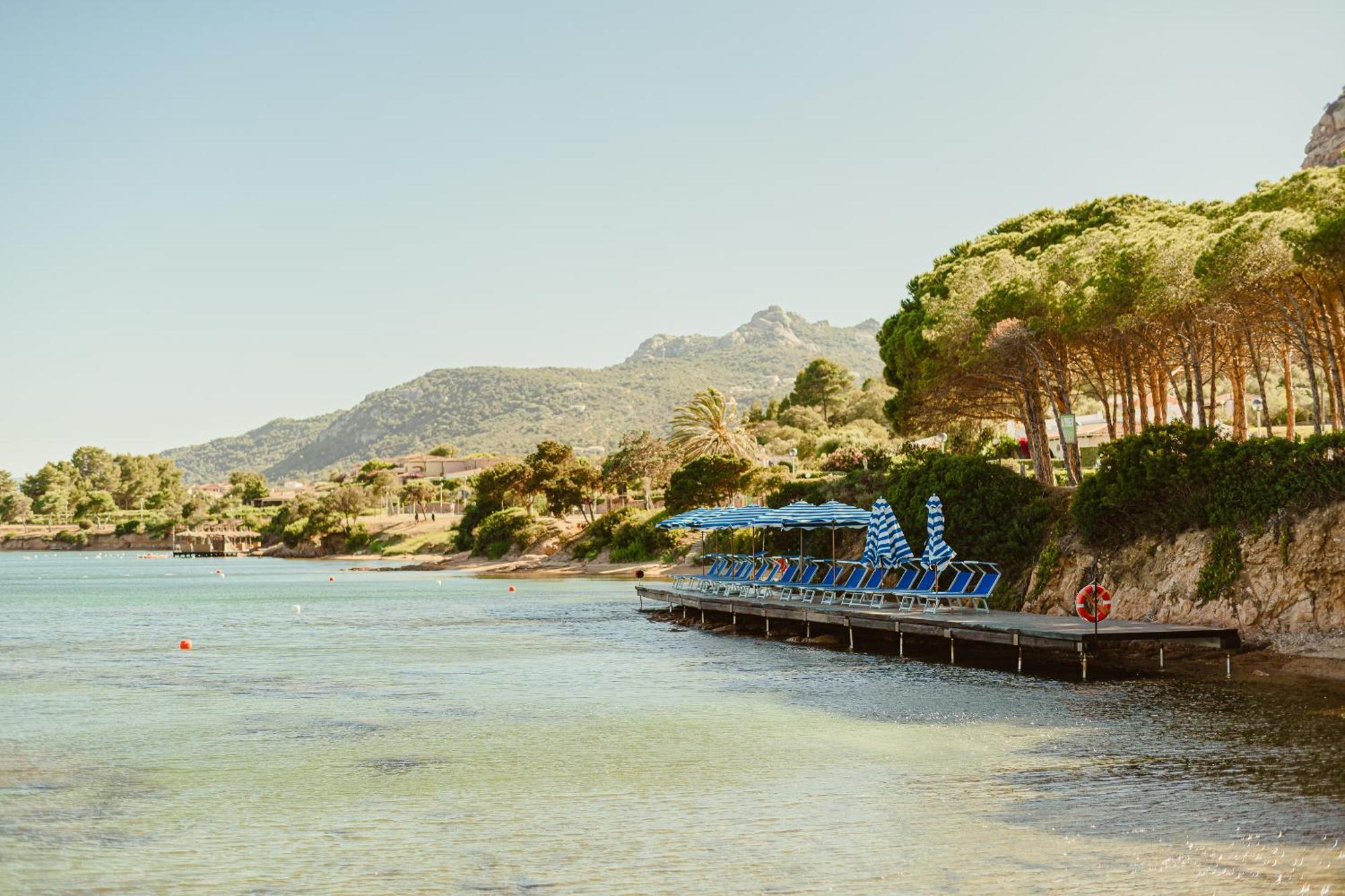 Готель Aethos Sardinia Канніджоне Екстер'єр фото