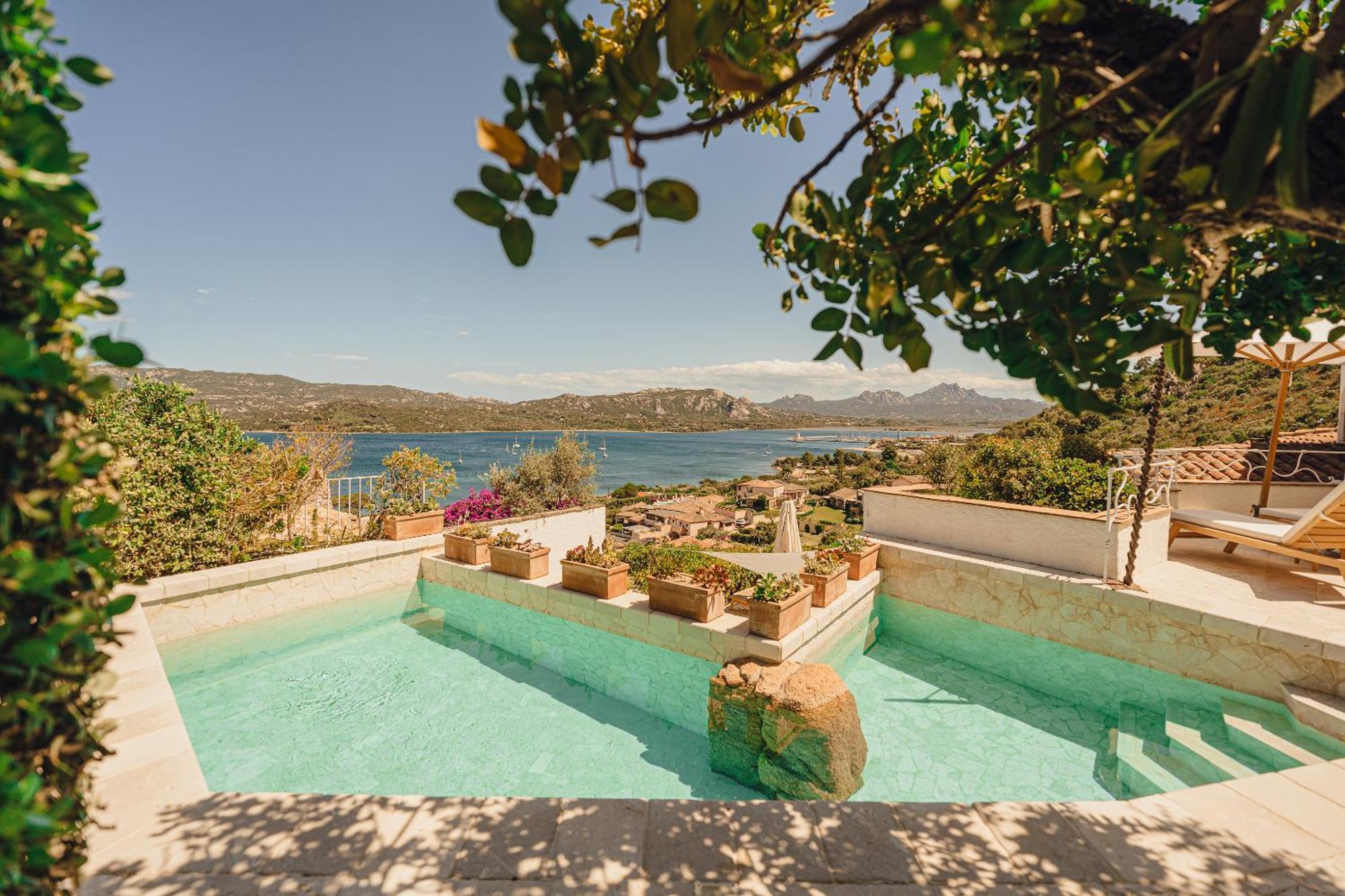 Готель Aethos Sardinia Канніджоне Екстер'єр фото